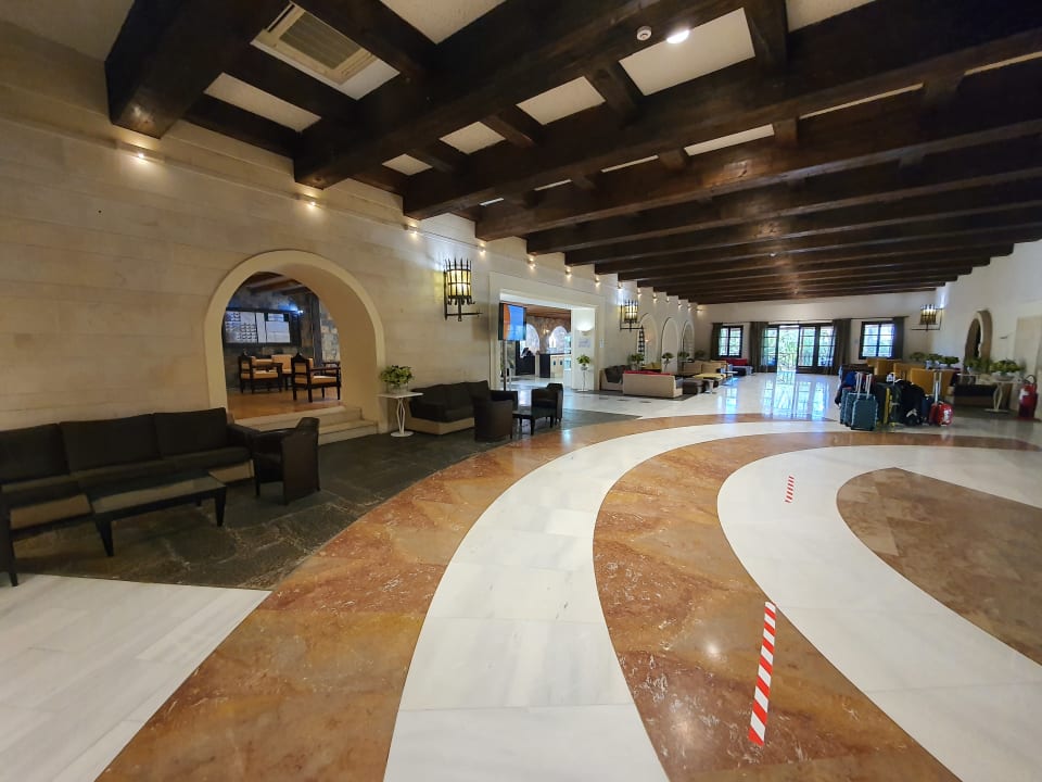 Lobby Apollonia Beach Resort & Spa