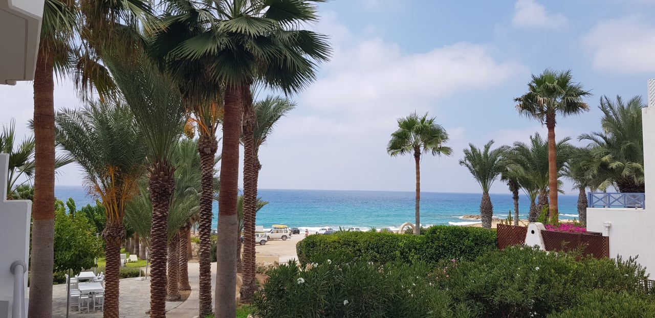 Ausblick St. George Beach Hotel & Spa Resort