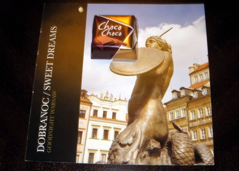 Turndown service, only one chocolate for two InterContinental Warszawa