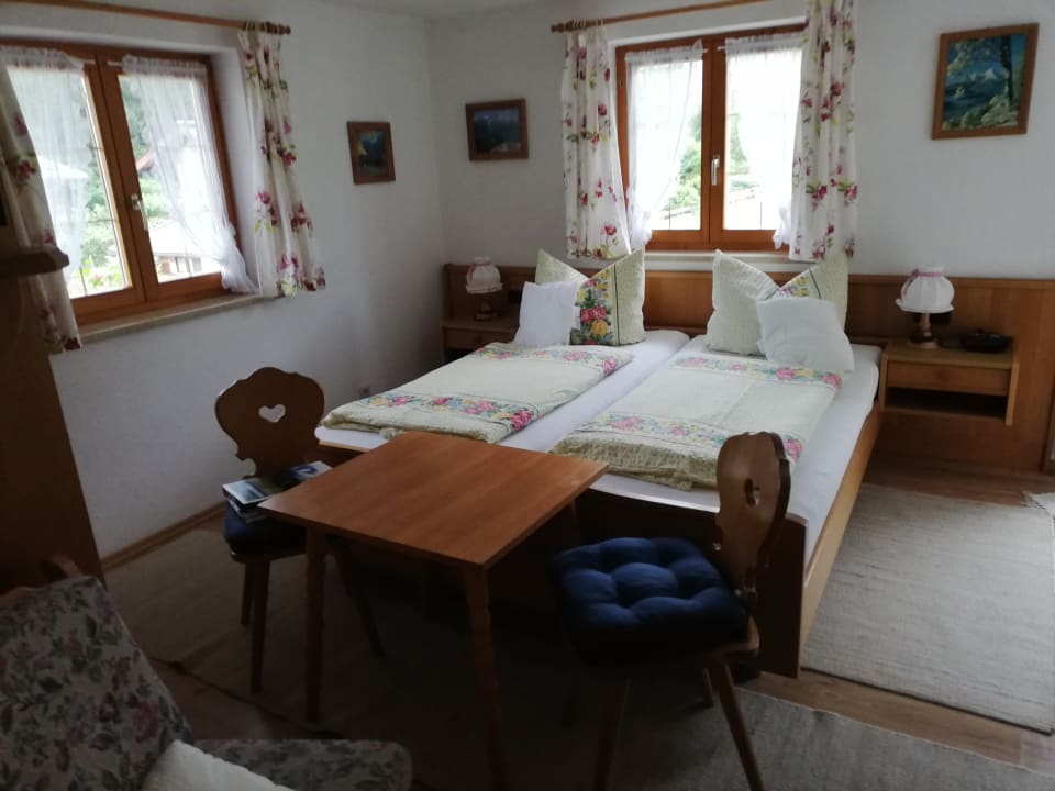 Zimmer Ferienwohnung Augstenlehen