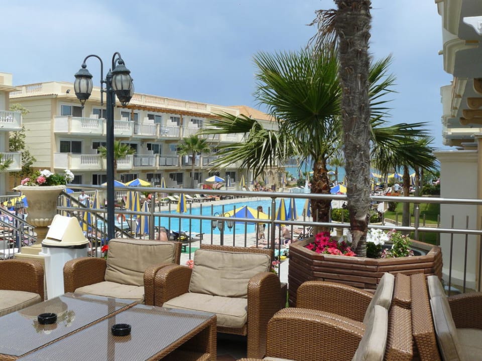 Taras z widokiem na basen TUI BLUE Zante Maris - Adults only