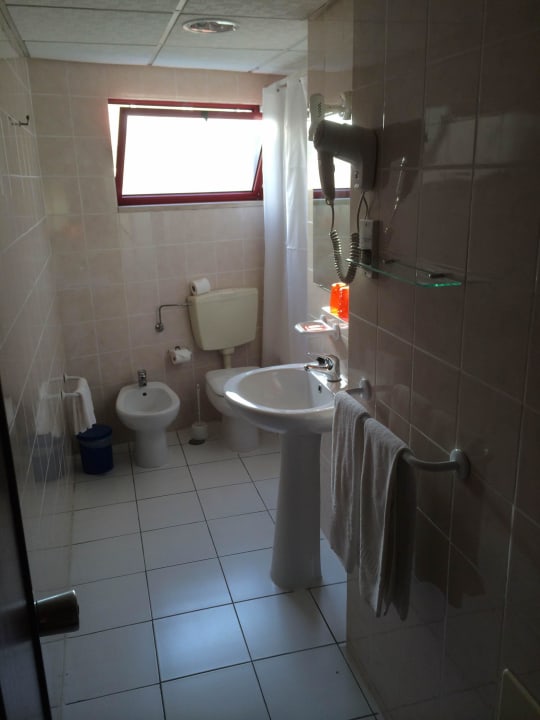 Bathroom Best Western Hotel Dom Bernardo