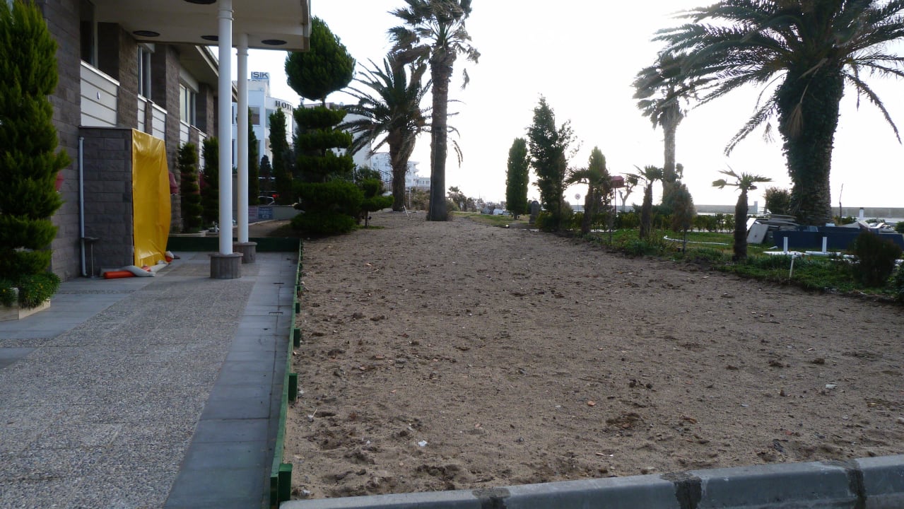 Der eigentliche Eingang ist hier gesperrt Hotel Büyük Berk