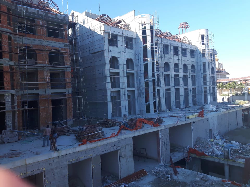 Ostseite Richtung Crown Palace Side Royal Palace Hotel & Spa