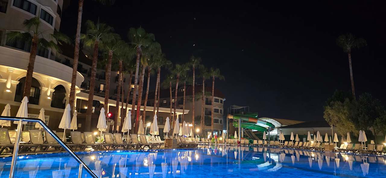 Pool allsun Numa Club Side