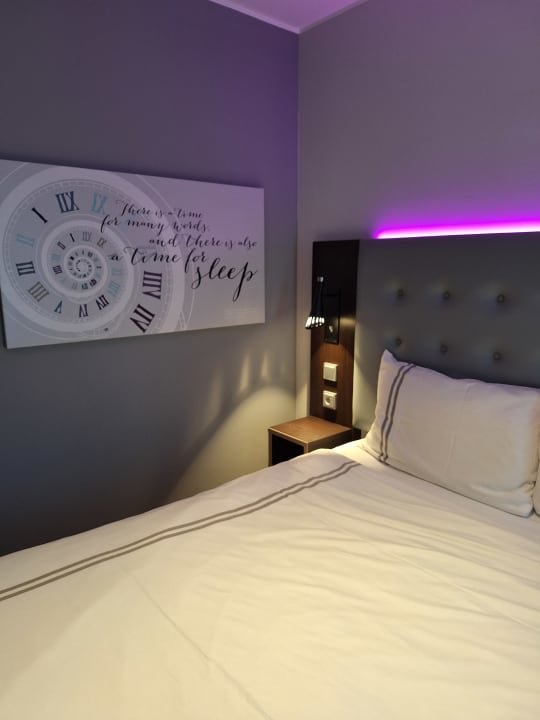 Zimmer Premier Inn Hamburg City Klostertor