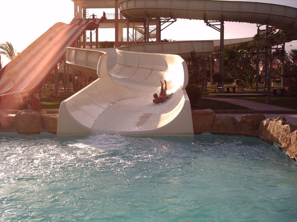 Pool mit Rutschen Beach Albatros Resort