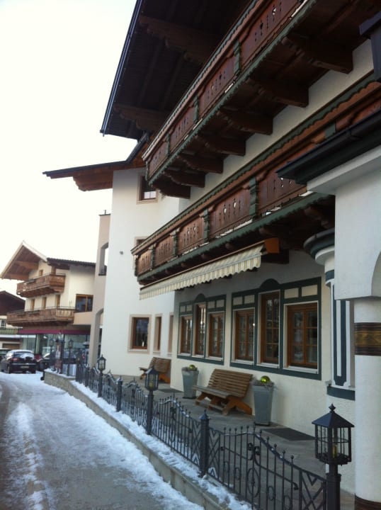 Frontansicht Hotel Salzburgerhof