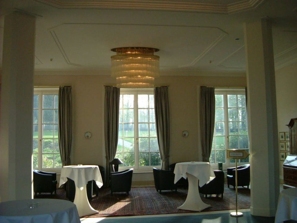 Sitzbereich Steigenberger Icon Grandhotel Petersberg