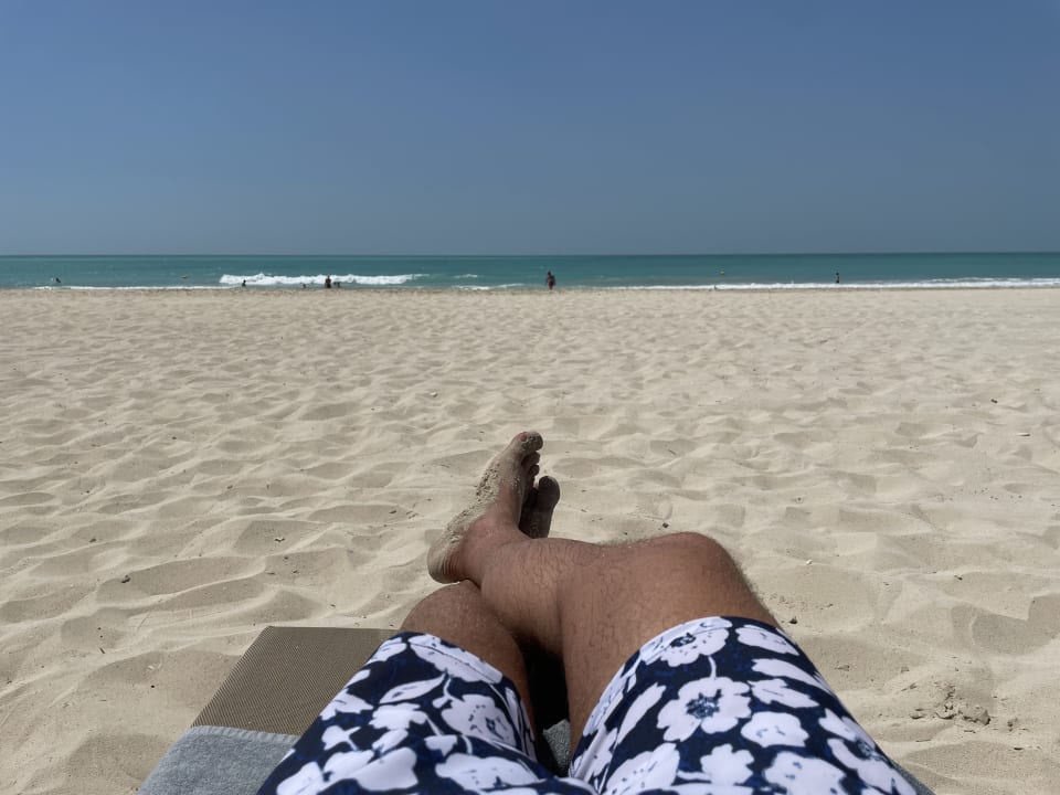 Strand Saadiyat Rotana Resort &  Villas