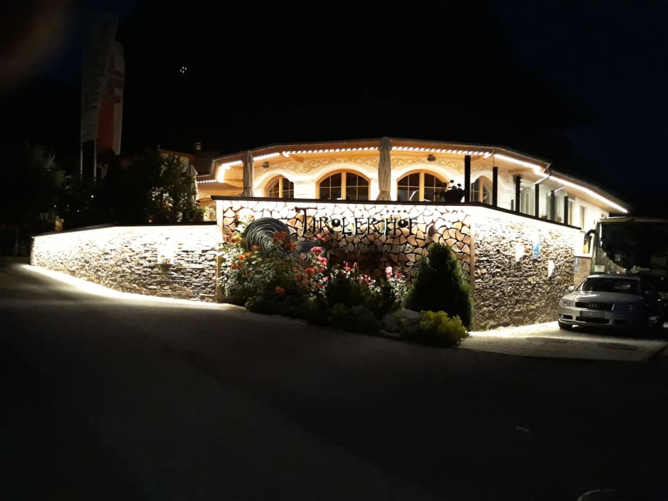Außenansicht Hotel Tirolerhof