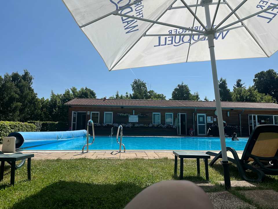 Pool AHORN Berghotel Friedrichroda