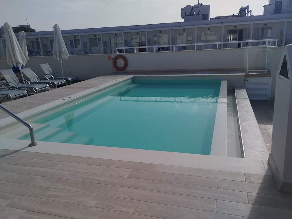 Pool BQ Bulevar Paguera - Adults only