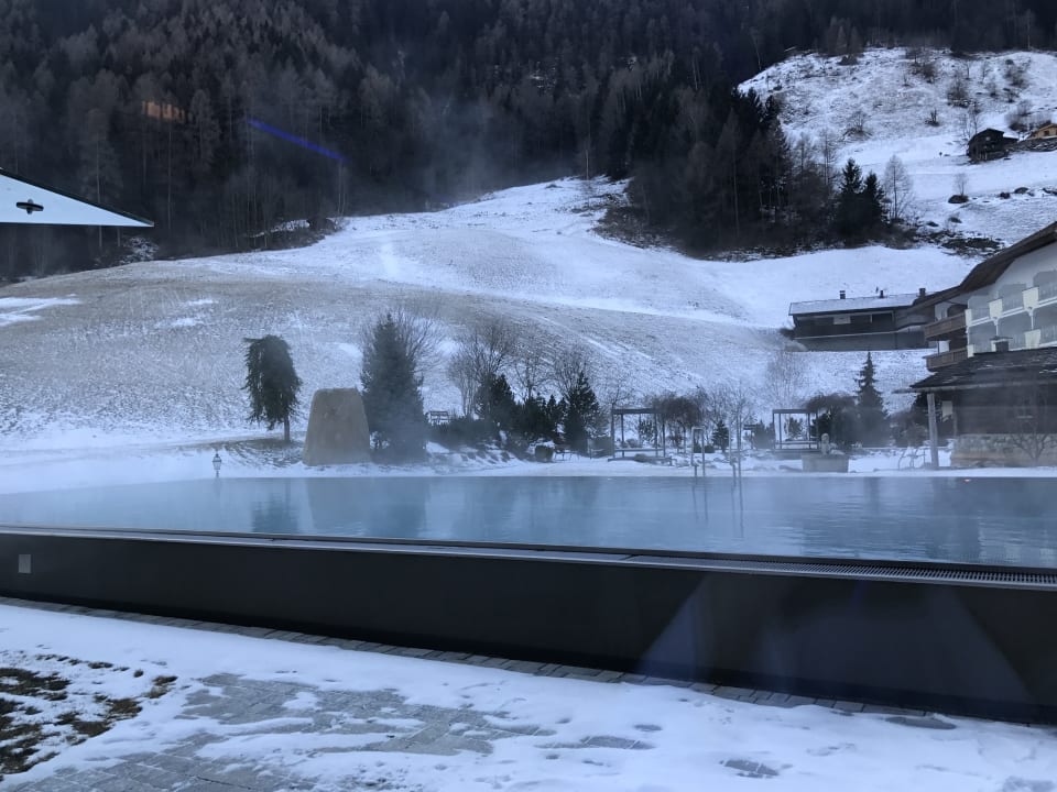 Pool Hotel Schwarzenstein