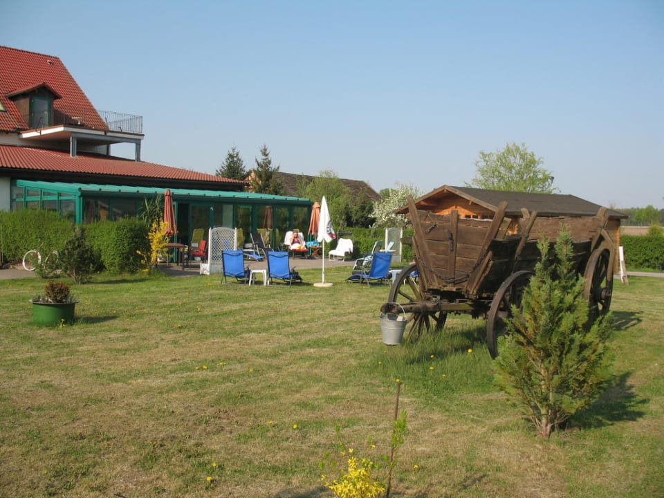 Blick auf Sonnenterrasse Landhotel Keck
