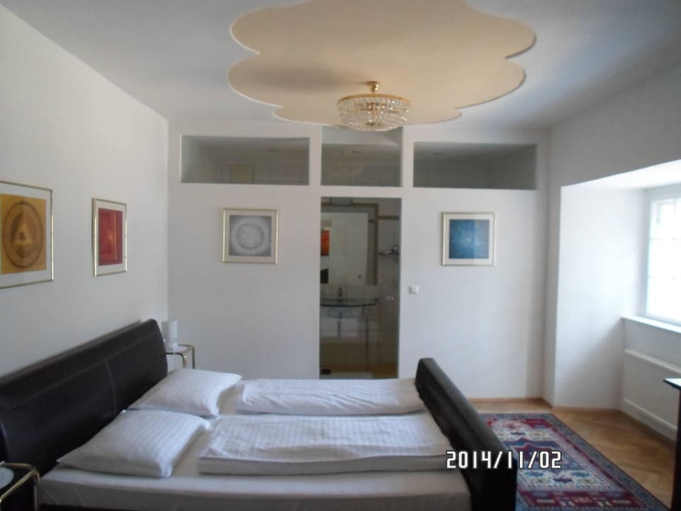 Zimmer mit Blick zum Bad Hotel Knappenstöckl