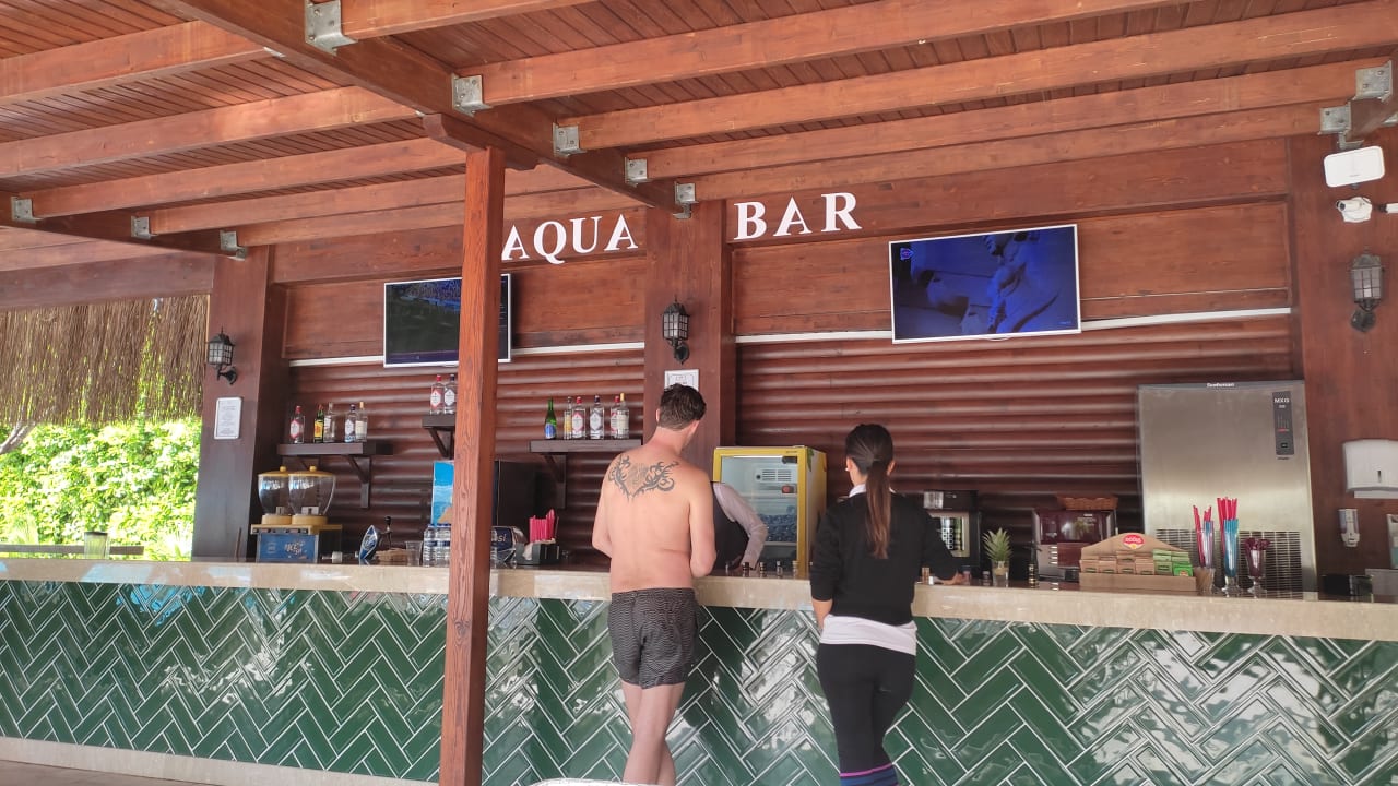 Gastro Saturn Palace Resort Hotel