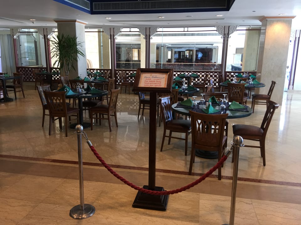 Gastro Sultan Gardens Resort