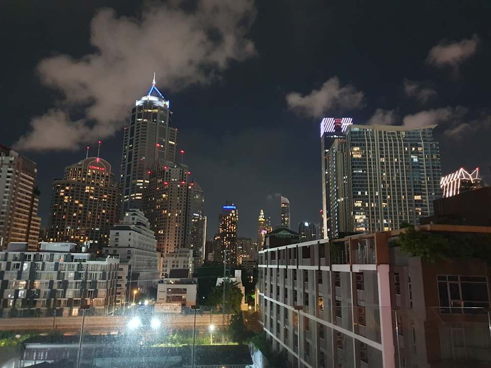 Pool Hotel Icon Bangkok