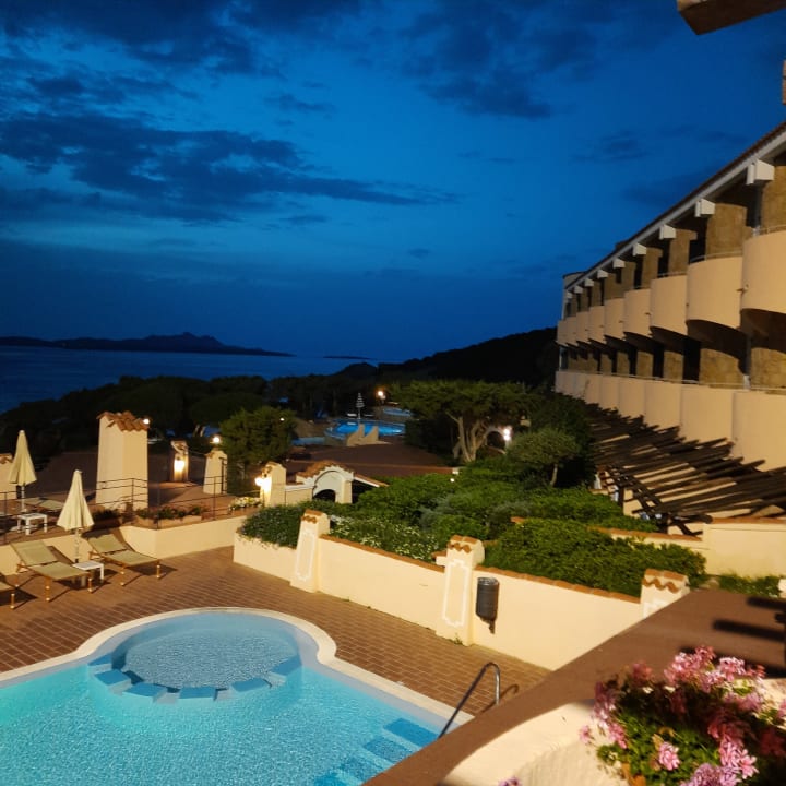 Außenansicht Grand Hotel Smeraldo Beach