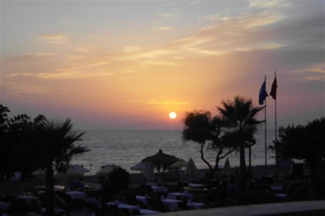 Blick aus unserem Zimmer Senza Sunset Beach Hotel