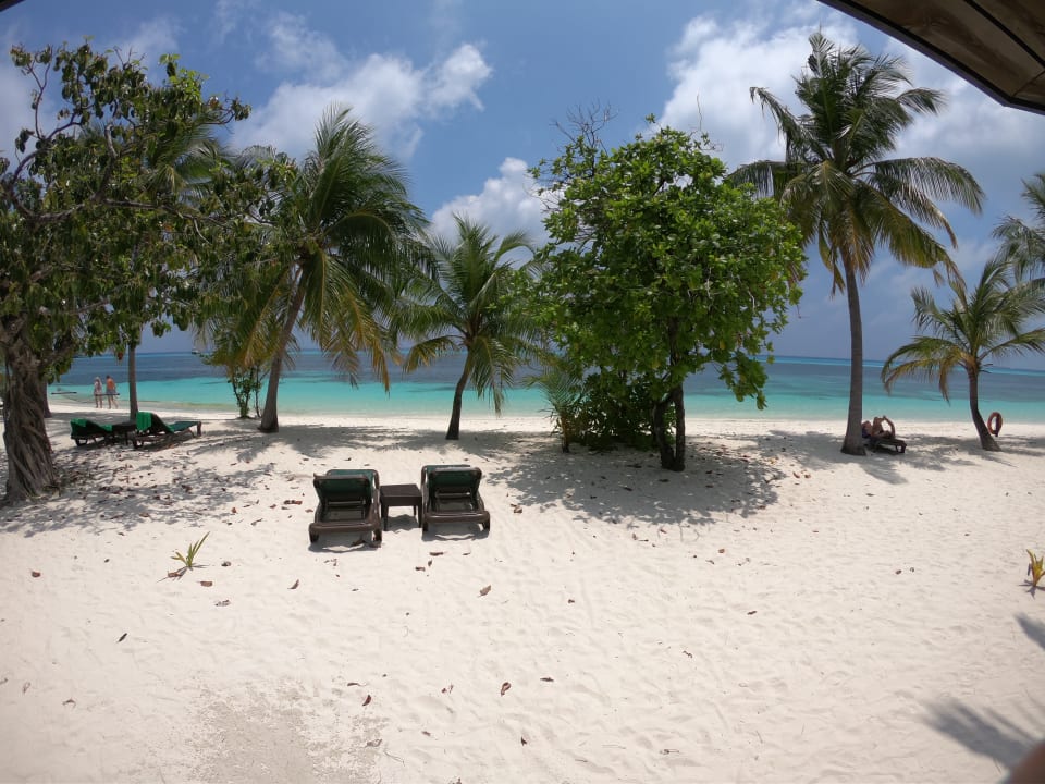 Strand Kuredu Island Resort & Spa