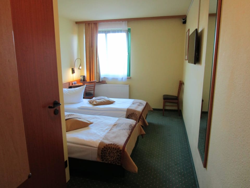 Blick vom Eingang Hotel Acron Wittenberg