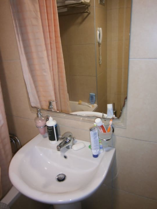 Badezimmer Sandy Beach Hotel & Family Suites