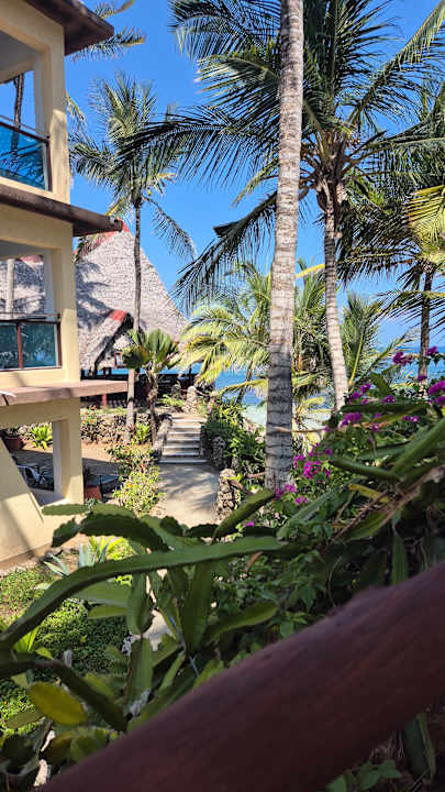 Gartenanlage Bahari Beach Hotel