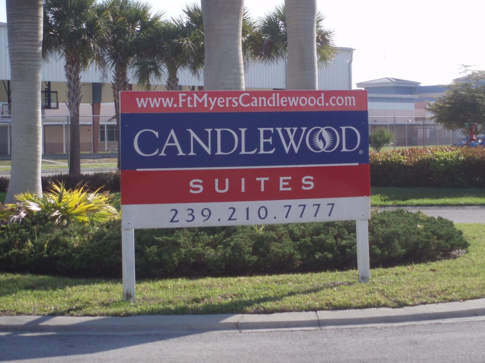 Logo Candlewood Suites Ft Myers I-75