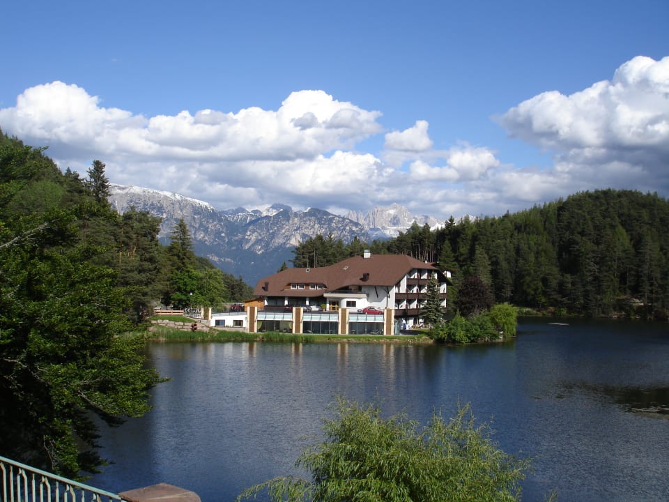 Außenansicht Hotel am Wolfsgrubenersee