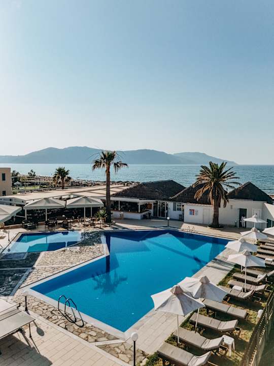 Pool HARPIN Happy Days Beach Hotel