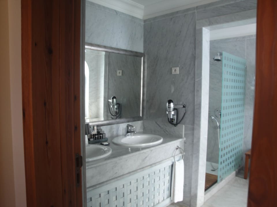 Bad Princesa Yaiza Suite Hotel Resort