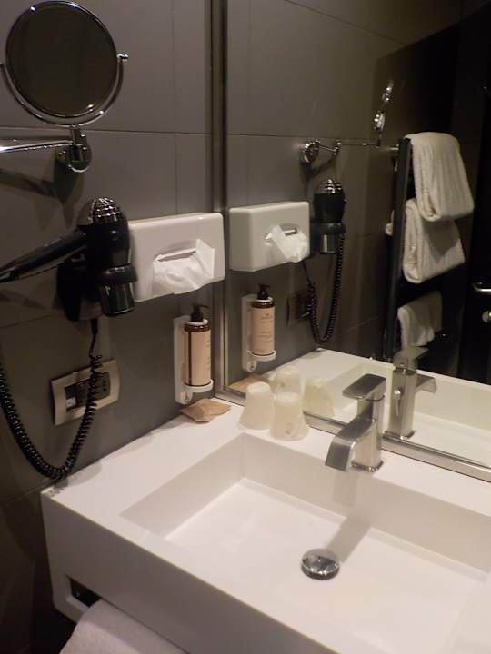 Zimmer Mercure Nerocubo Rovereto