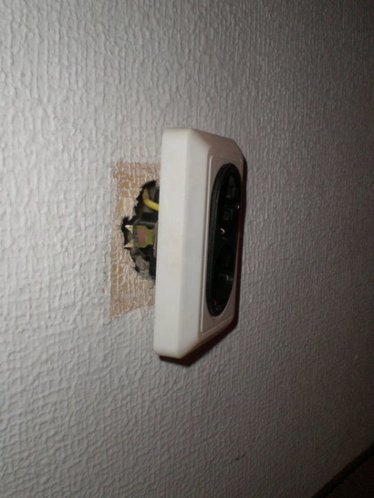 Steckdose im 3. Stock - Aufpassen mit Kindern! HVD Nympha