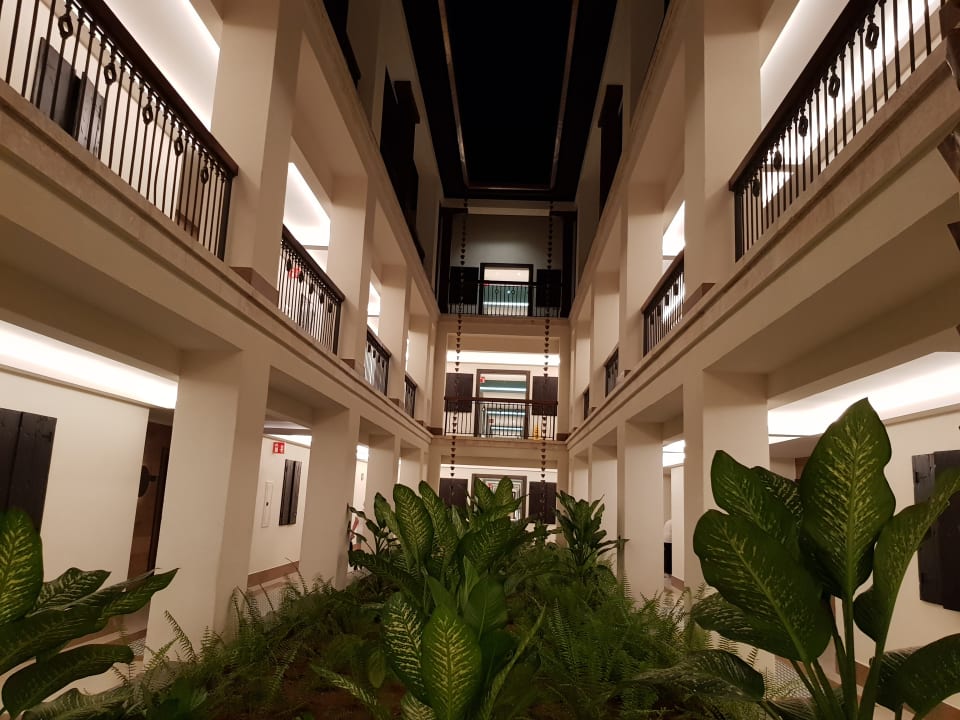 Außenansicht Lopesan Costa Bávaro Resort, Spa & Casino