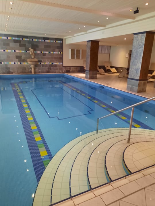 Pool Hotel Alpenhof
