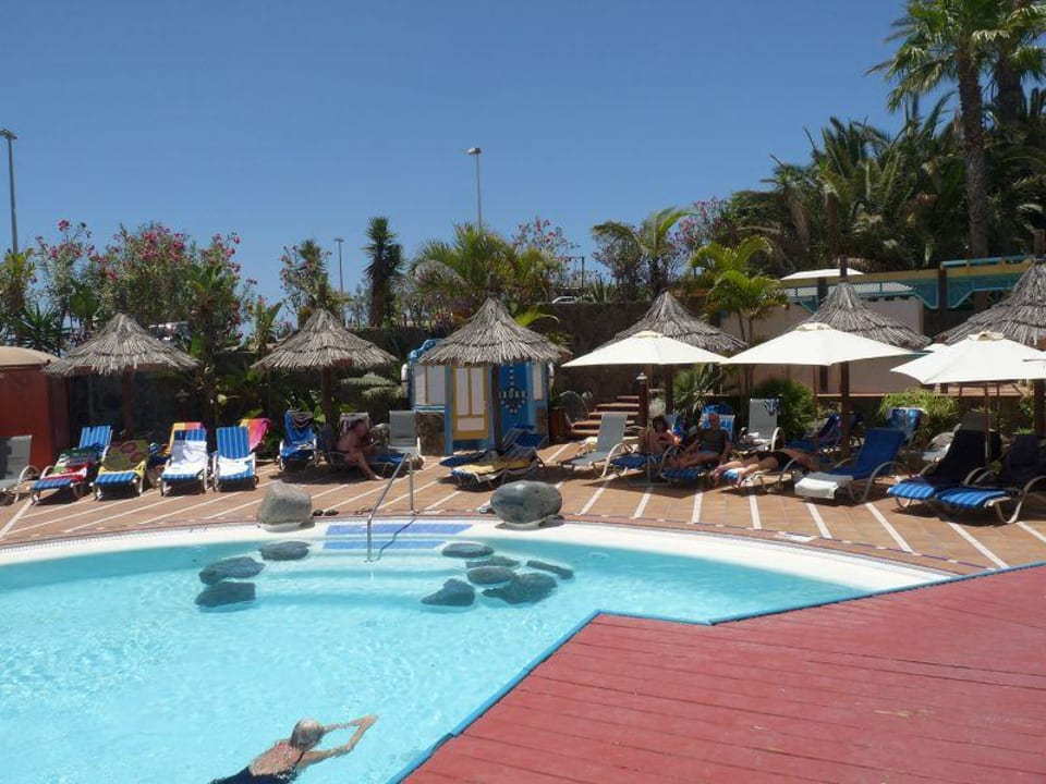 Poolanlage Corallium Beach by Lopesan Hotels - Adults only