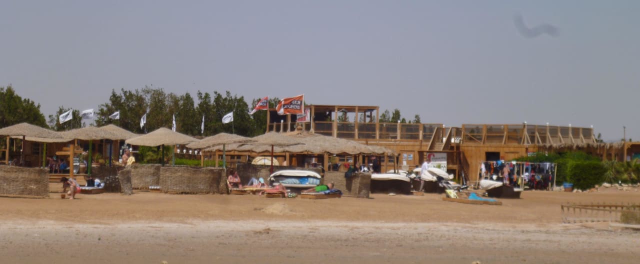 Kitestation neben dem Hotelstrand (KiBC) Hotel Three Corners Ocean View prestige - Adults only