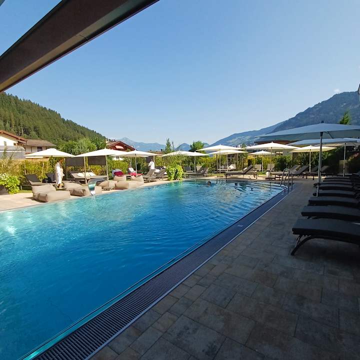 Pool Platzlhof - Mein Hotel im Zillertal