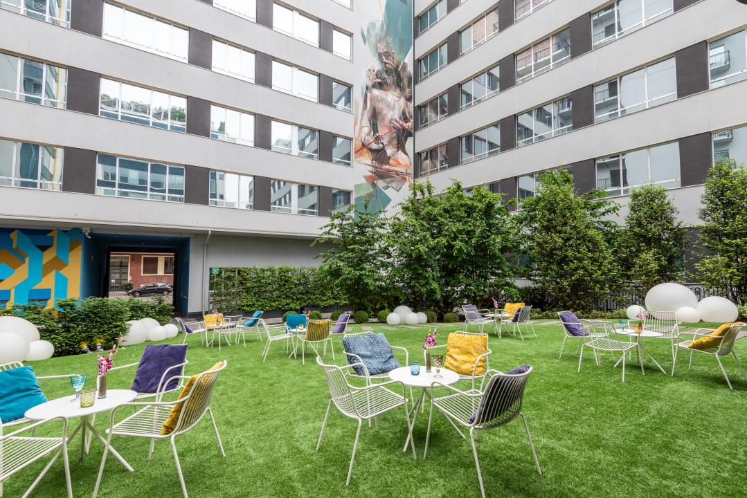Gartenanlage NYX Hotel Milan by Leonardo Hotels