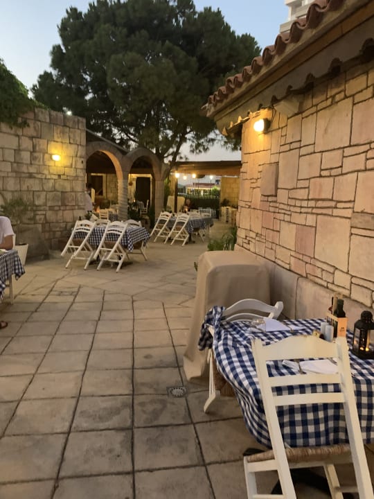 Gastro The Golden Bay Beach Hotel