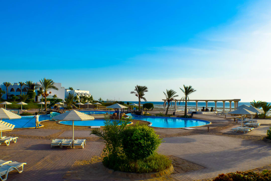 Pool Three Corners Equinox Beach Resort