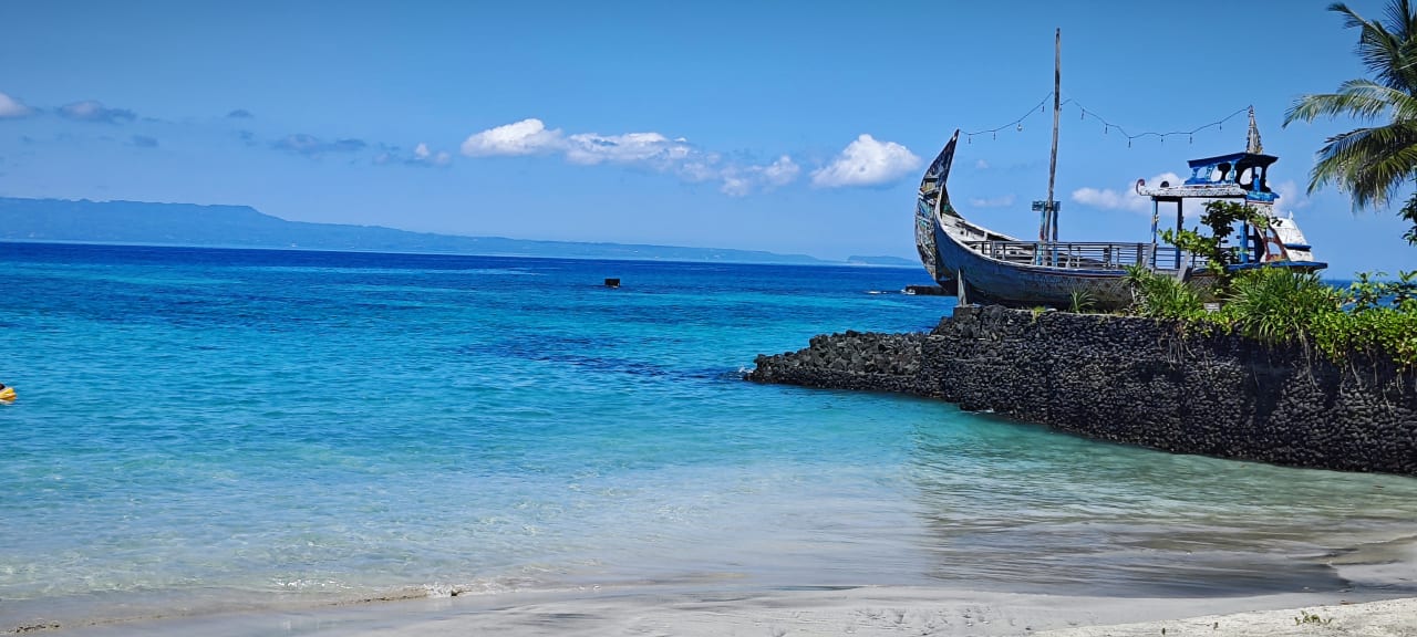 Strand Candi Beach Resort and Spa