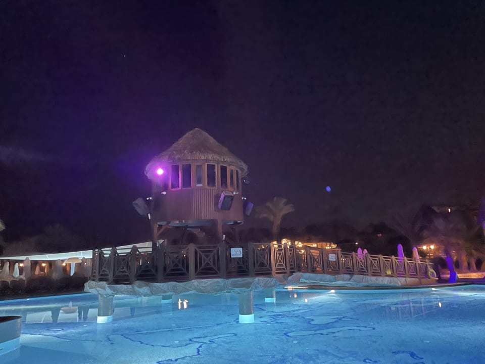 Pool Papillon Belvil