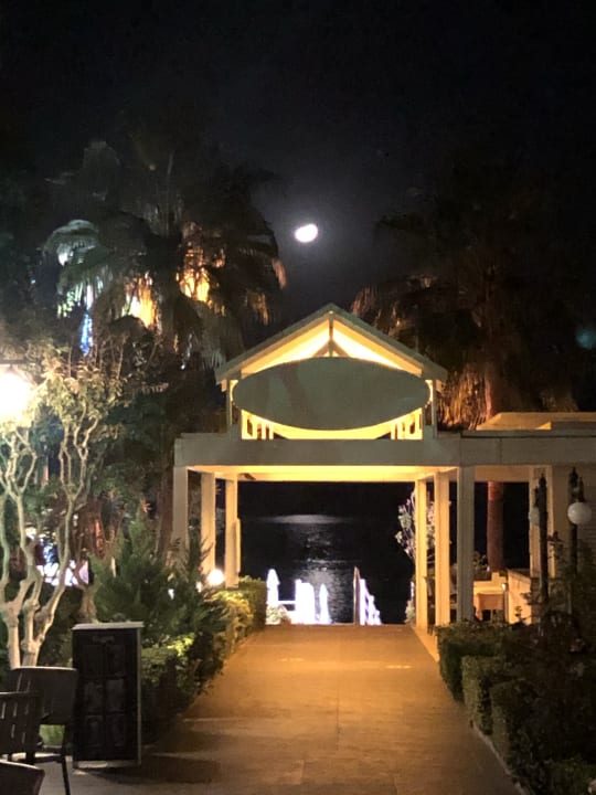 Strand Side Star Beach