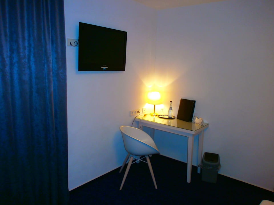 Arbeitseckchen Hotel & Restaurant Brunnenstüble