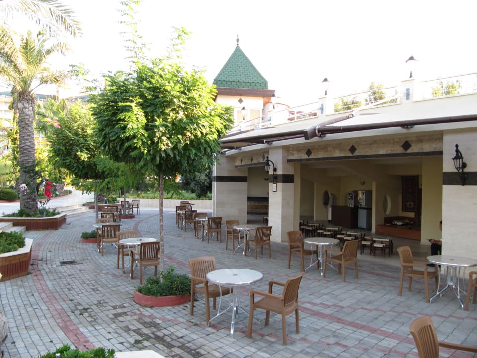 Snak-Bar am Mittag Saphir Resort & Spa