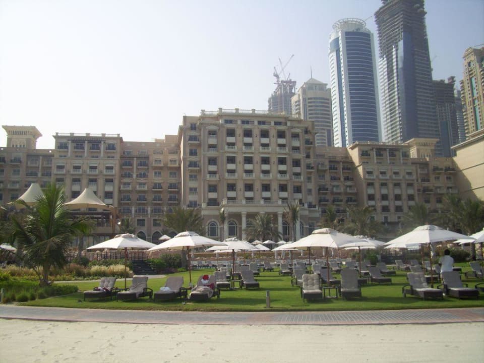 Общий вид отеля The Westin Dubai Mina Seyahi Beach Resort & Marina