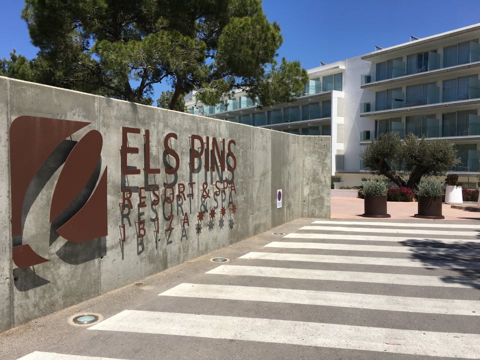 Außenansicht Els Pins Resort & Spa